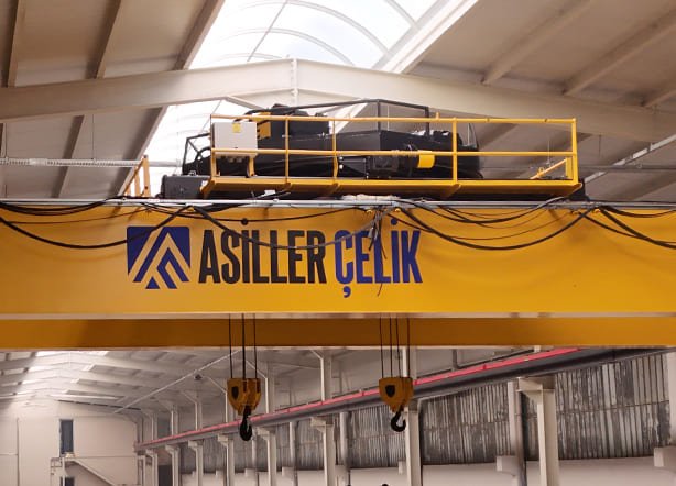 Döner arabalı vinç endüstriyel uygulama montaj hattı